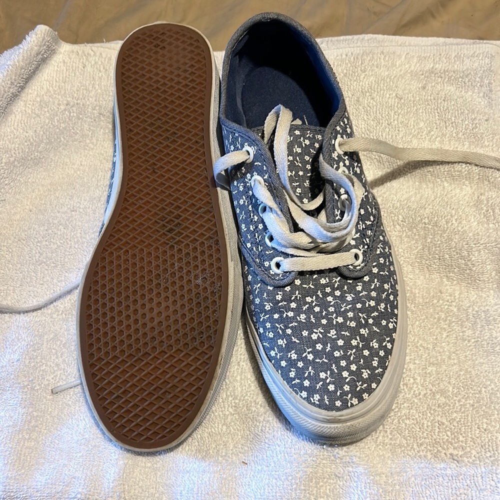 Women’s vans blue with white flowers